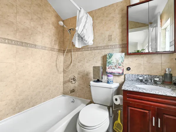 42-19 214th Place image 34 of 44