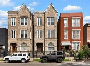 1952 W Huron St, Chicago, IL 60622