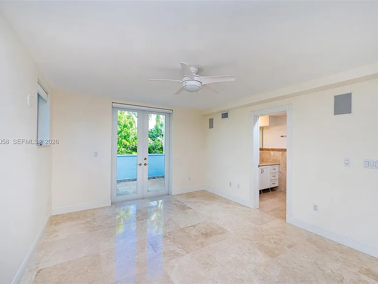 541 S Mashta Dr — Photo 19