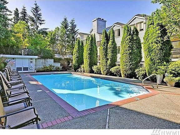 5th image of 10012 NE 120th Ln