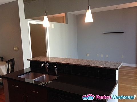 4th image of 44 Peachtree Pl NW