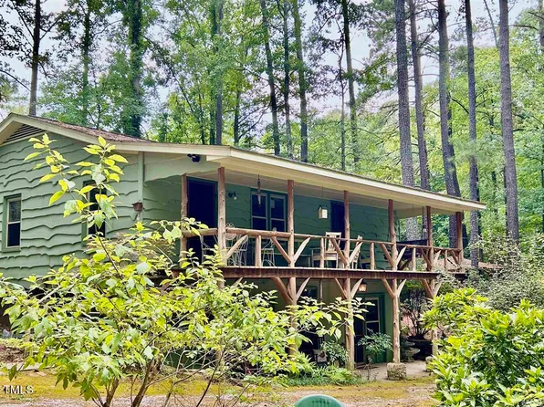 433 Shawnee Dr, Louisburg, NC 27549