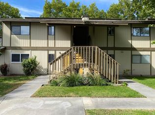 140 SW 9th St APT 7, Hermiston, OR 97838