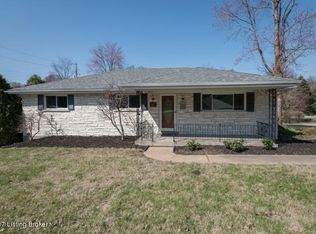 1617 Whippoorwill Rd, Louisville, KY 40213