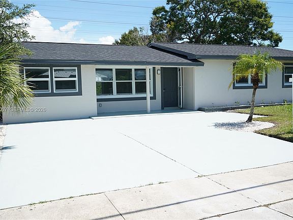 2nd image of 311 Country Club Dr