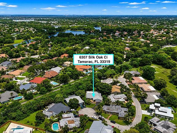 4th image of 6307 Silk Oak Cir