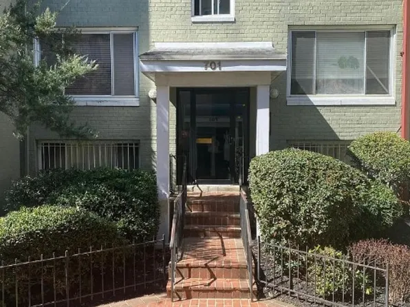 701 Brandywine St SE APT 201, Washington, DC 20032