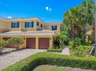 211 Maison Ct, Palm Beach Gardens, FL 33410