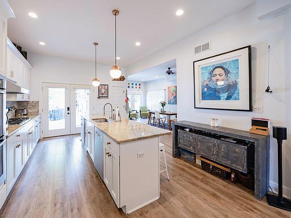 3rd image of 2028 Alta Ave