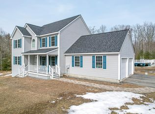 23 Phillips Rd, Sandown, NH 03873