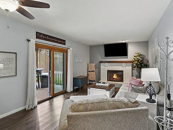 5th image of 111 W Hamilton Ln