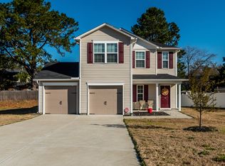 716 Golden Willow Ct, Dunn, NC 28334