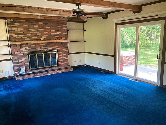 5th image of 1022 Bicknell Ln