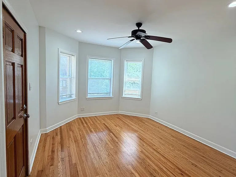 1748 N Keystone Ave — Photo 37
