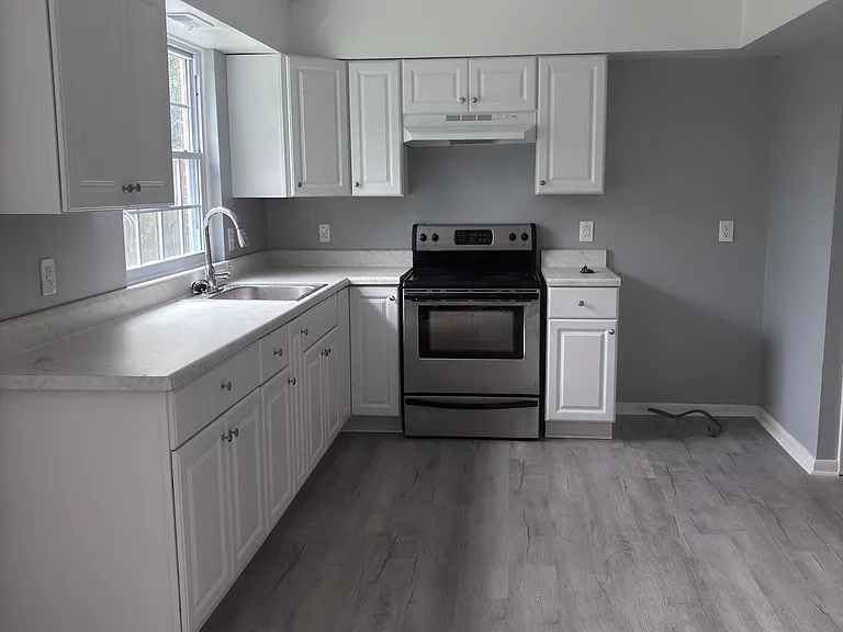 906 Westwind Pl — Photo 6