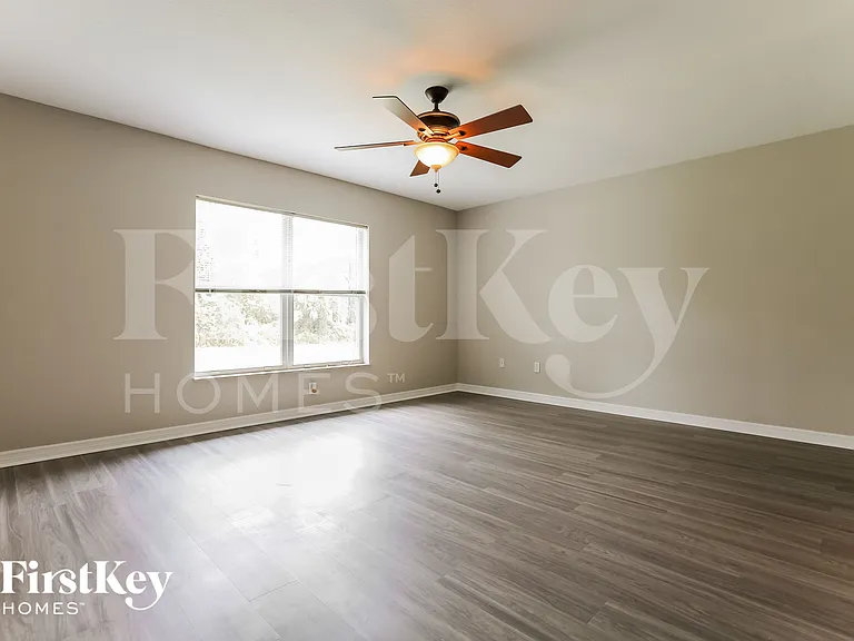 2463 Alesio Ave — Photo 11
