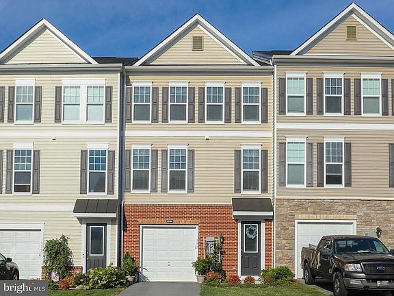 2nd image of 177 Solara Dr