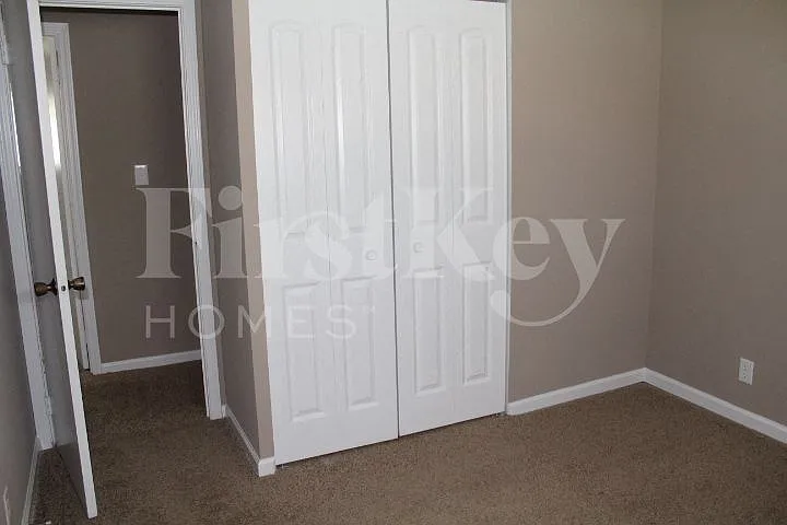 243 Tracy Rd — Photo 13