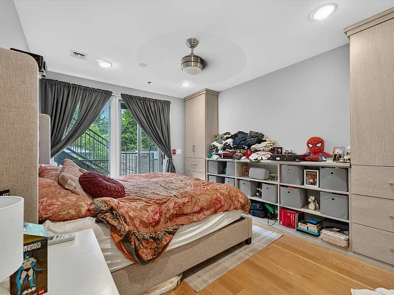 626 Grand St #1 — Photo 12