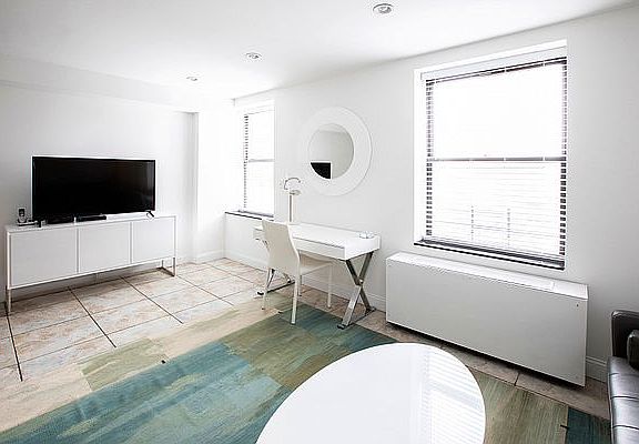 5th image of 150 W 51st St APT 1608