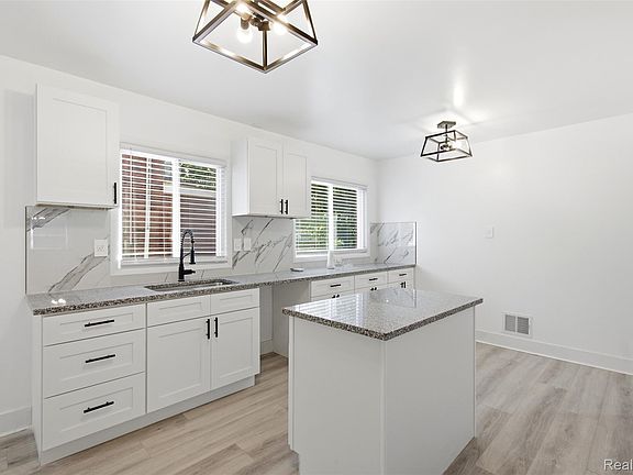 2nd image of 17373 Birwood St