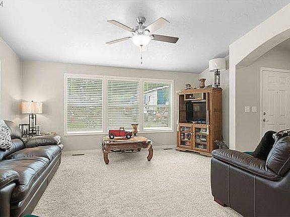 2nd image of 4285 Edison Rd NE