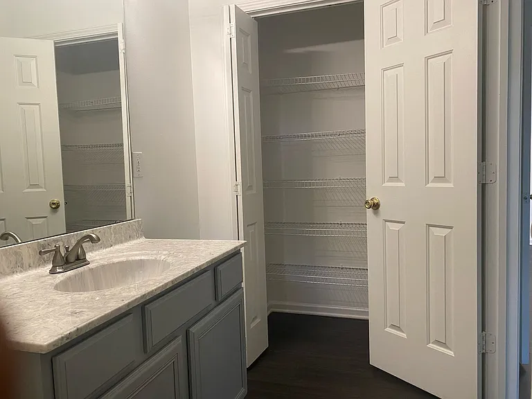 913 Tennyson Dr — Photo 25