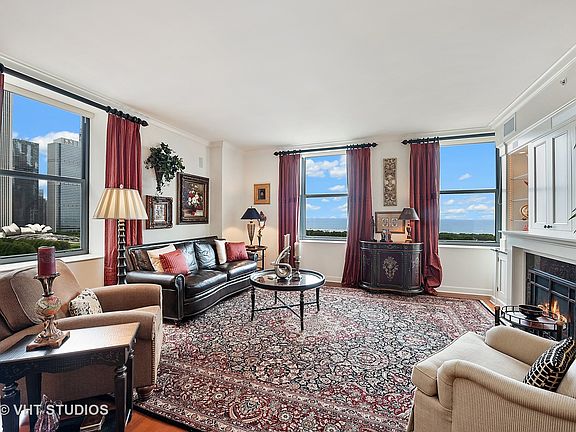 5th image of 310 S Michigan Ave Unit 1400
