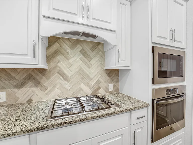24247 Via Vitani Dr — Photo 13