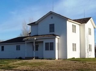 520 O St, Beaver City, NE 68926