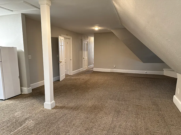 2040 S Saint Aubin St #3 — Photo 8