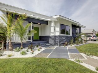 2247 Vuelta Grande Ave, Long Beach, CA 90815