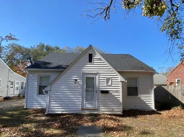 517 N East St, Olney, IL 62450
