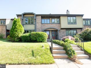 8 Garrison Pl, Newtown, PA 18940