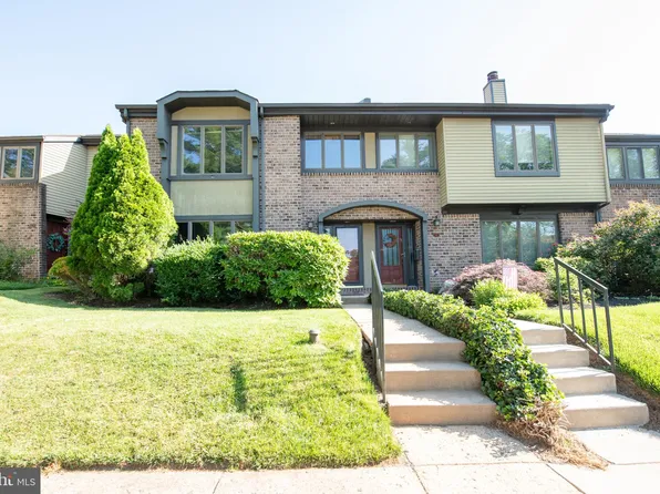 8 Garrison Pl, Newtown, PA 18940