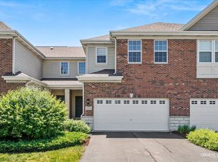 2854 Henley Ln, Naperville, IL 60540
