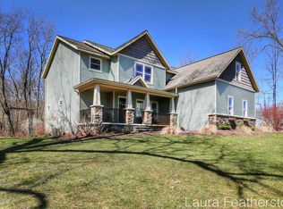 8501 Camelot Ave NE, Rockford, MI 49341