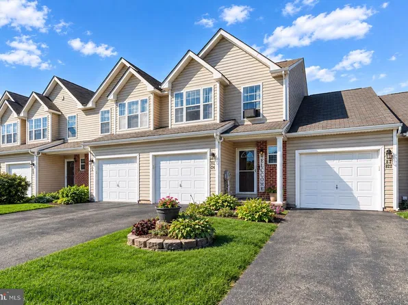 321 Dogwood St, Bally, PA 19503