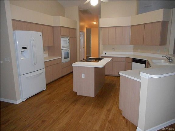 2nd image of 2009 W La Bonte Cir