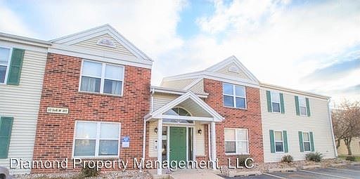 1st image of 128 W Bell St APT 201
