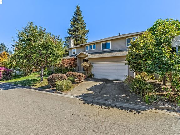 2nd image of 3265 Hertlein Pl
