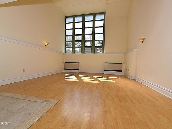 4th image of 1919 24th Ave APT L104