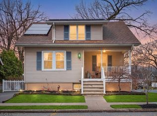 108 9Th Ave, Hawthorne, NJ