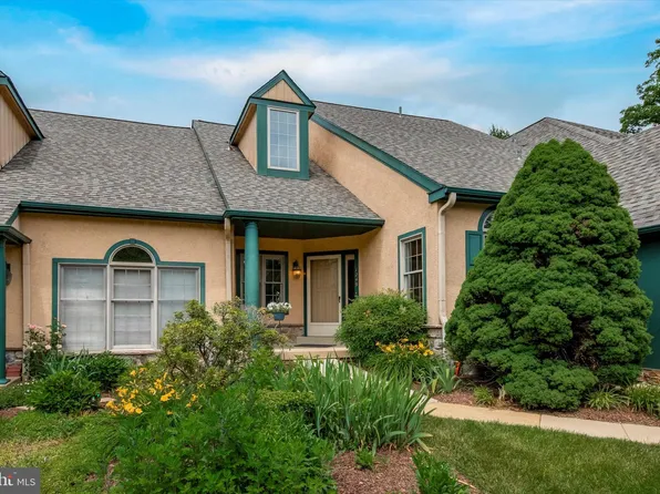 1249 Oakmont Ln, West Chester, PA 19380