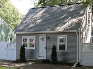 79 Hayward St, Hopkinton, MA 01748