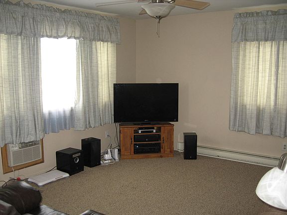 3rd image of 2327 Otsego Dr