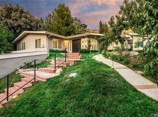 16655 Calneva Dr, Encino, CA 91436