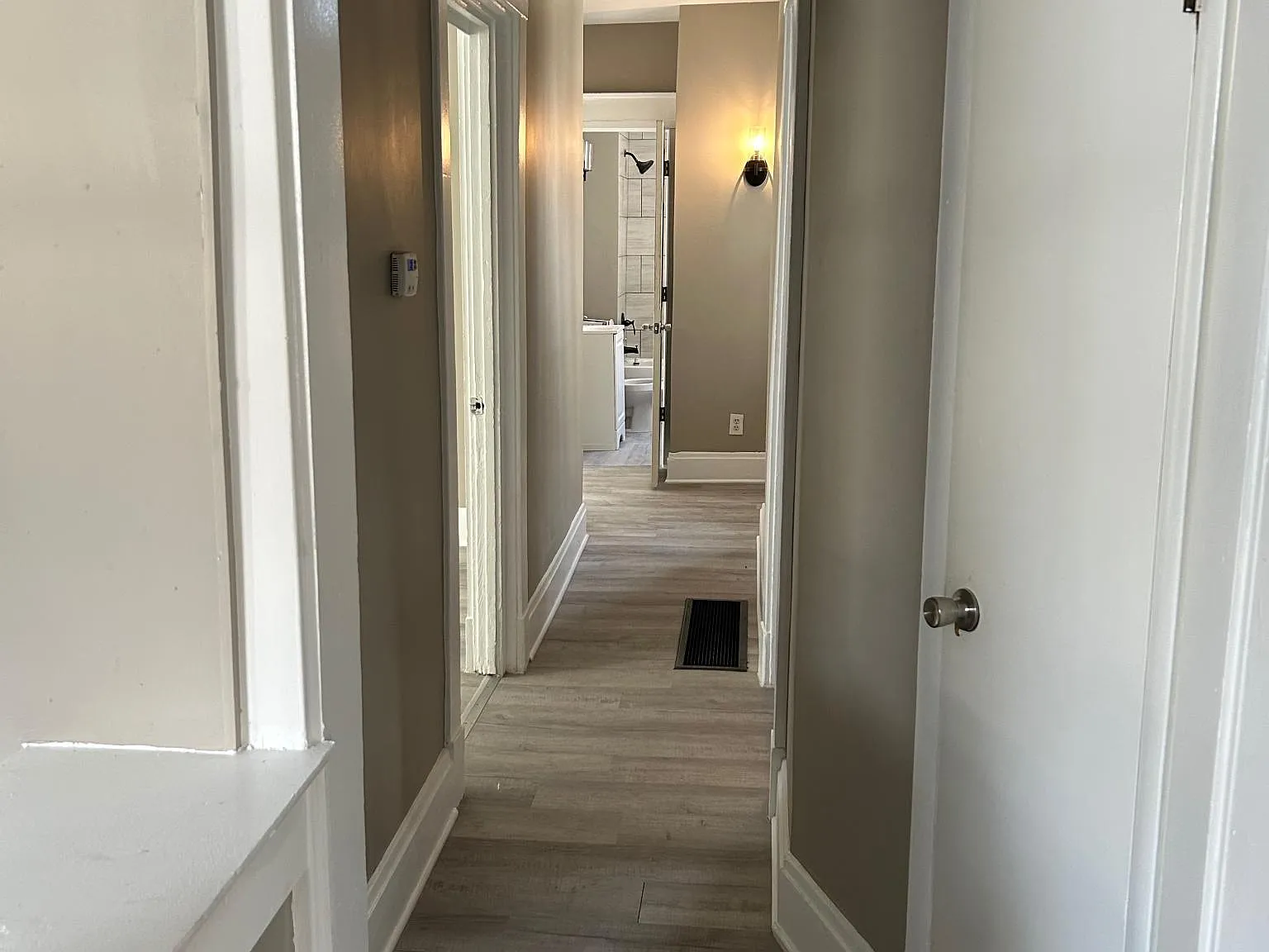 425 McGregor Ave — Photo 3