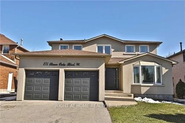 4 bed, $4,299 — Photo 1