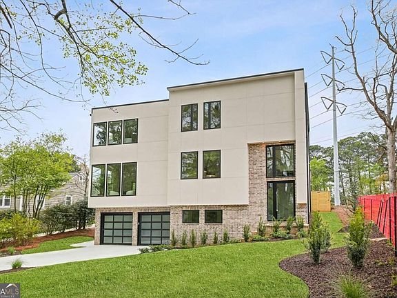 2nd image of 1260 Kingsley Cir NE